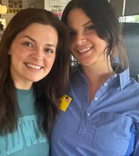 Lana Del Rey has been spotted working at a Waffle House in Alabama, sparking speculation about why she's in the state. The singer has been seen at other locations in Alabama, including a Starbucks and a nail salon. It's unclear what Del Rey is up to in Alabama, but some fans believe she may be filming a new music video.