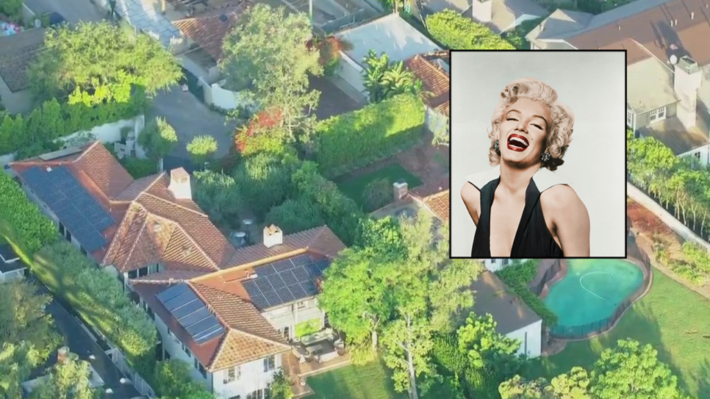  The Los Angeles City Council has voted to designate Marilyn Monroe's former home as a historic monument, preventing its demolition.