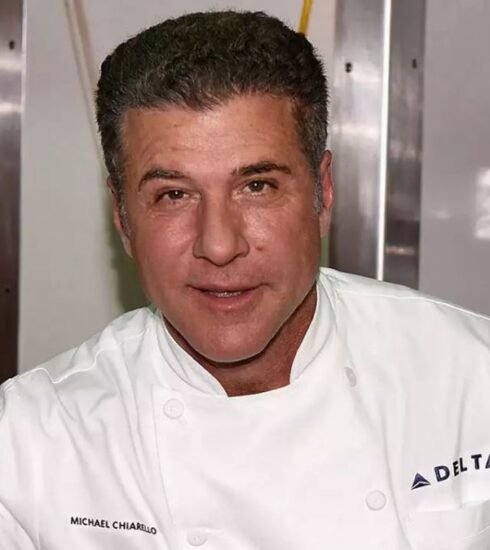 "Renowned celebrity chef Michael Chiarello, known for his culinary brilliance, dies at 61 after an acute allergic reaction."