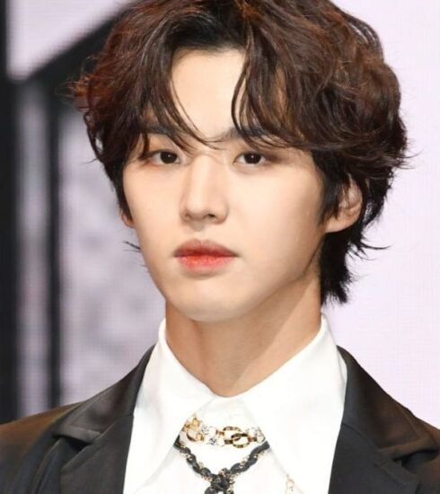 In a significant move, Hongseok of PENTAGON officially leaves Cube Entertainment, marking a major change in the K-Pop scene.