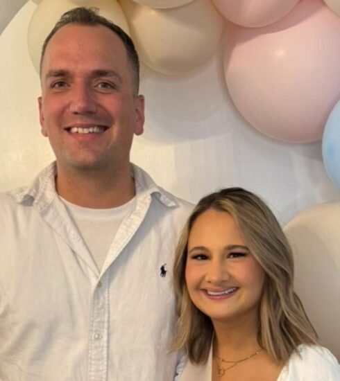 Gypsy Rose Blanchard and Ken Urker have announced their baby's gender in a touching new video. Watch the heartwarming reveal and join in their joy.