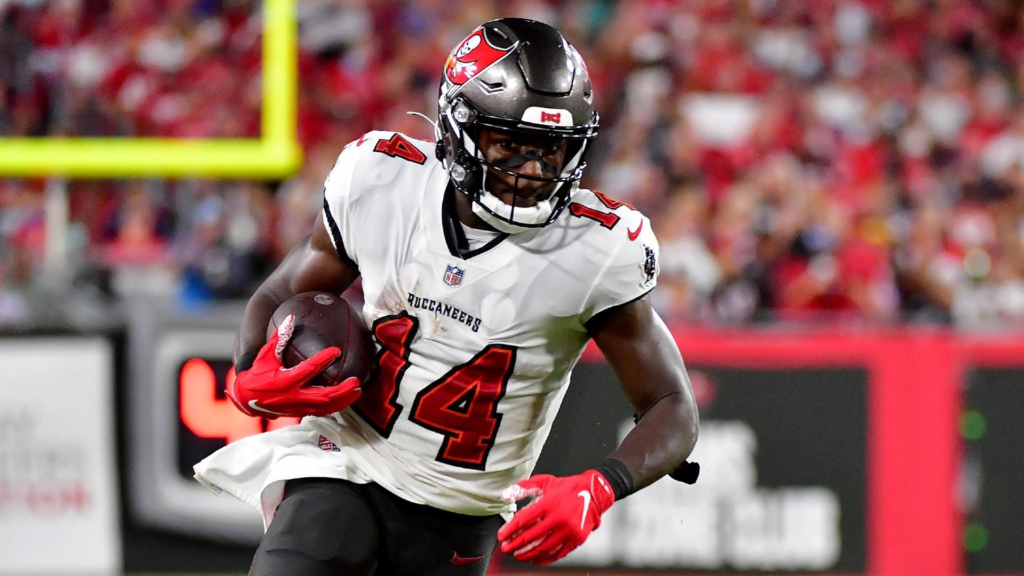 In a heartbreaking moment for Buccaneers fans, Chris Godwin sustained a serious leg injury during the closing minutes of the Monday night game. The injury could have significant implications for the team's season. Stay tuned for updates on his condition and recovery.
