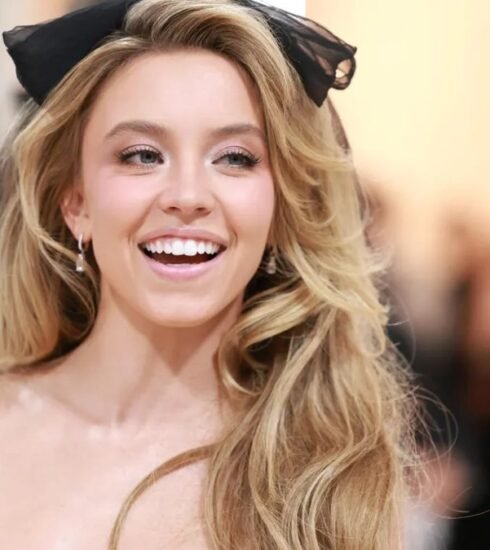 Sydney Sweeney's recent bikini photos have taken the internet by storm. From admiration to criticism, here's a breakdown of the online buzz surrounding the star’s latest viral moment.